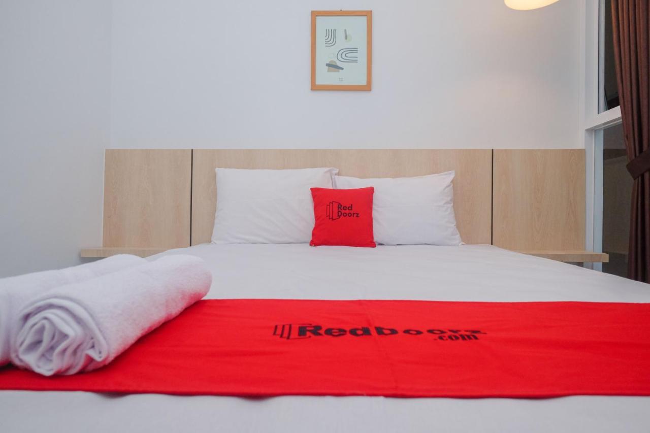 Hotel Reddoorz Syariah @ Tlogosari Semarang Alastuwo Exterior foto