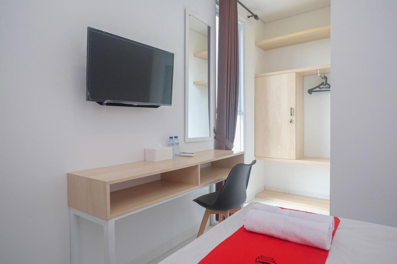 Hotel Reddoorz Syariah @ Tlogosari Semarang Alastuwo Exterior foto